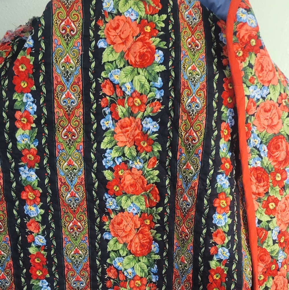 Handmade Rose Floral Quilted Jacket - Picture 5 of 5